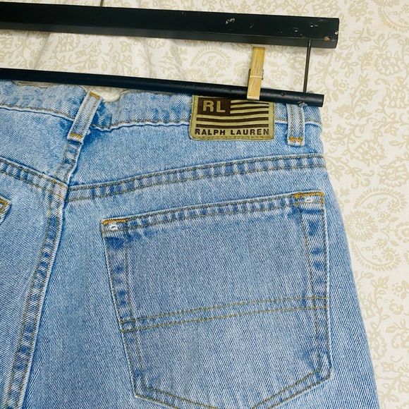 VINTAGE RALPH LAUREN CUT OFF JEAN SHORTS SIZE 10 - Picture 4 of 5